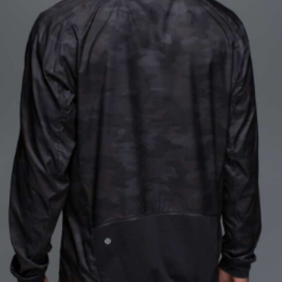 Lululemon Men’s Running Surge Jacket (black cammo) - Picture 6 of 10